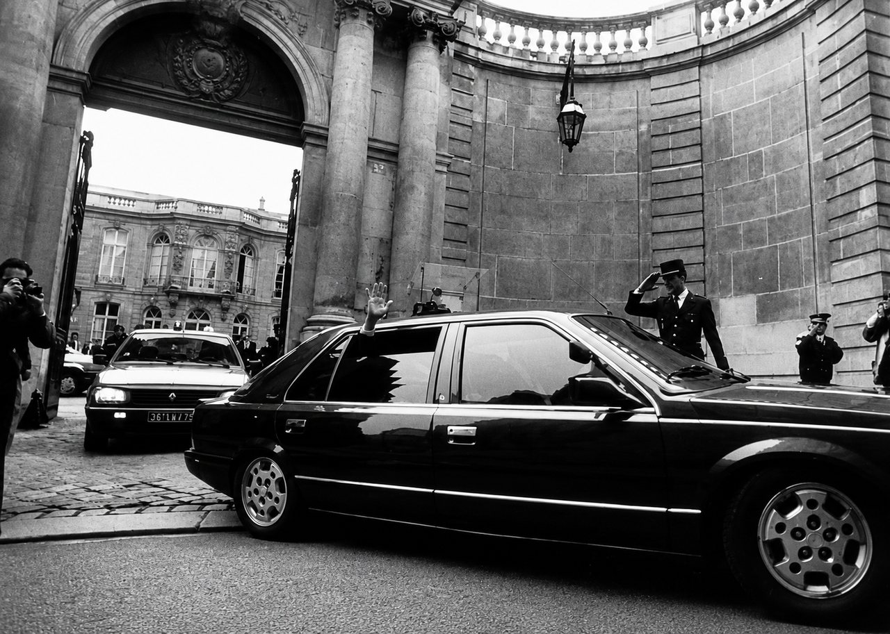 Renault 25 Limousine présidentielle de François Mitterrand (cour de l'Élysée)