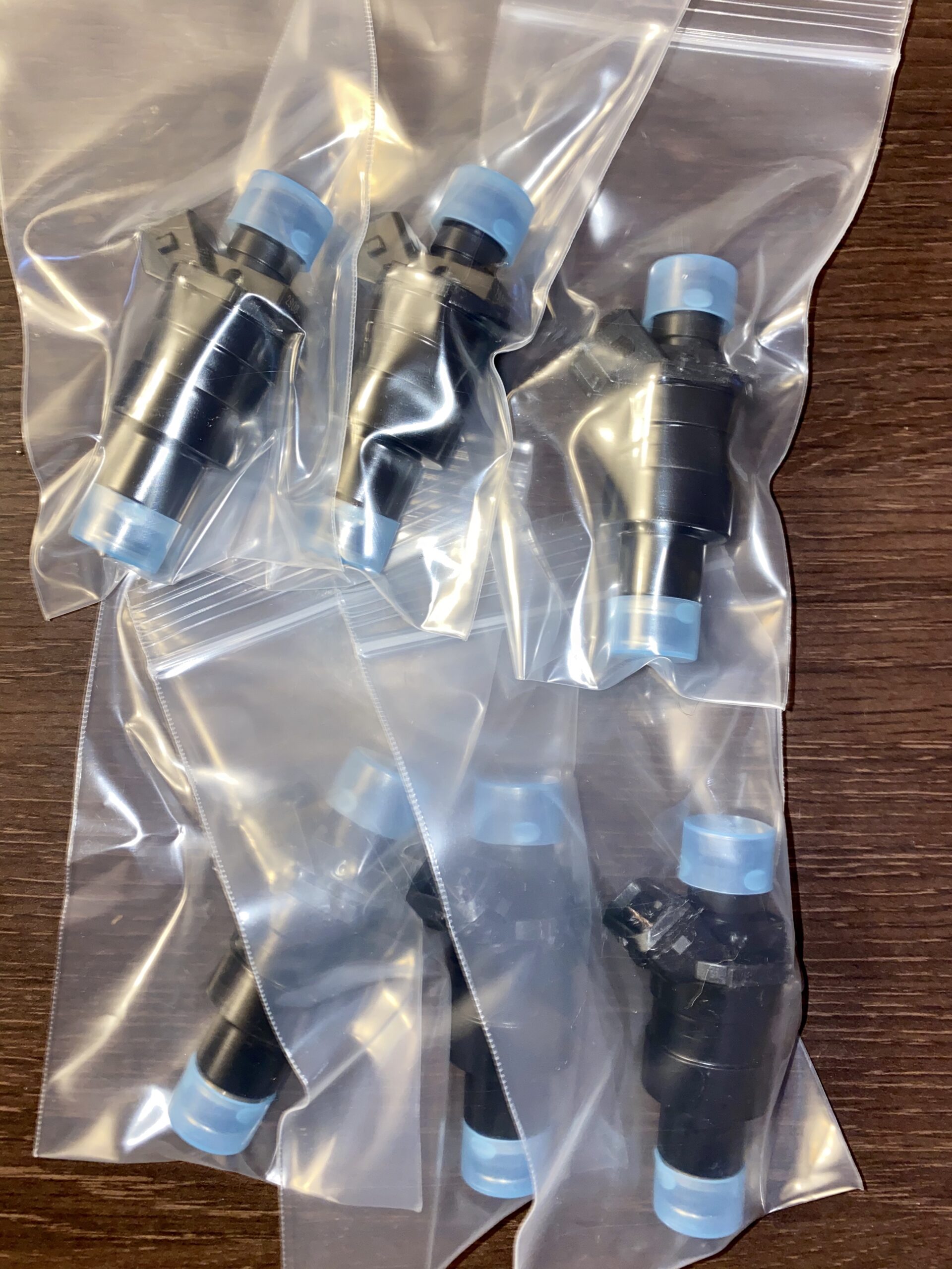 Lot de 6 injecteurs pour Renault 25 V6 Turbo 205ch