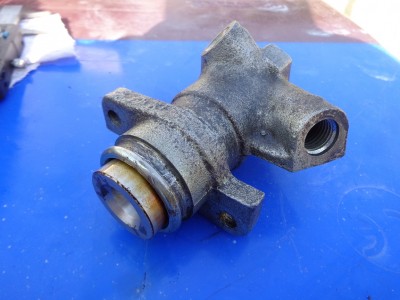 le 10 mars 2015 pompe de refroidissement turbo reparation recepteur d'embrayage  (16).JPG
