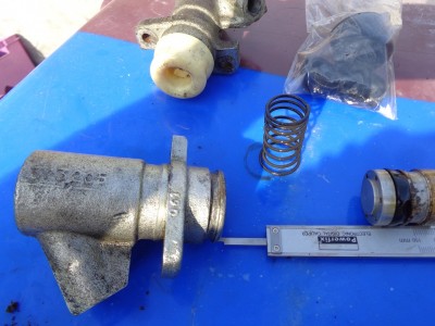 le 10 mars 2015 pompe de refroidissement turbo reparation recepteur d'embrayage  (17).JPG