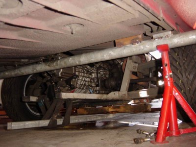 Dépose de l'ensemble moteur-boîte avec le train AR pour remplacer l'embrayage HS